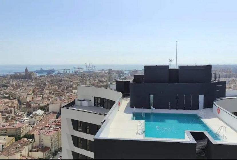 Urban Sky Views Over Málaga Extérieur photo